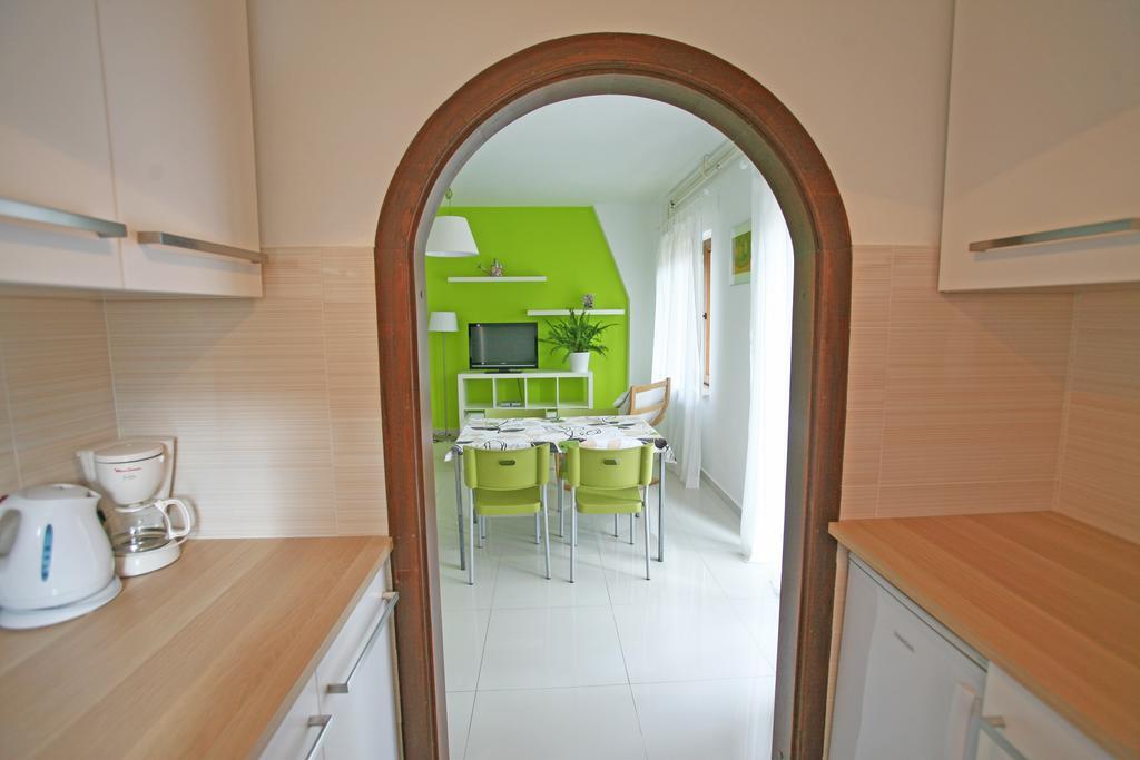 Apartments Maras Poreč Rum bild