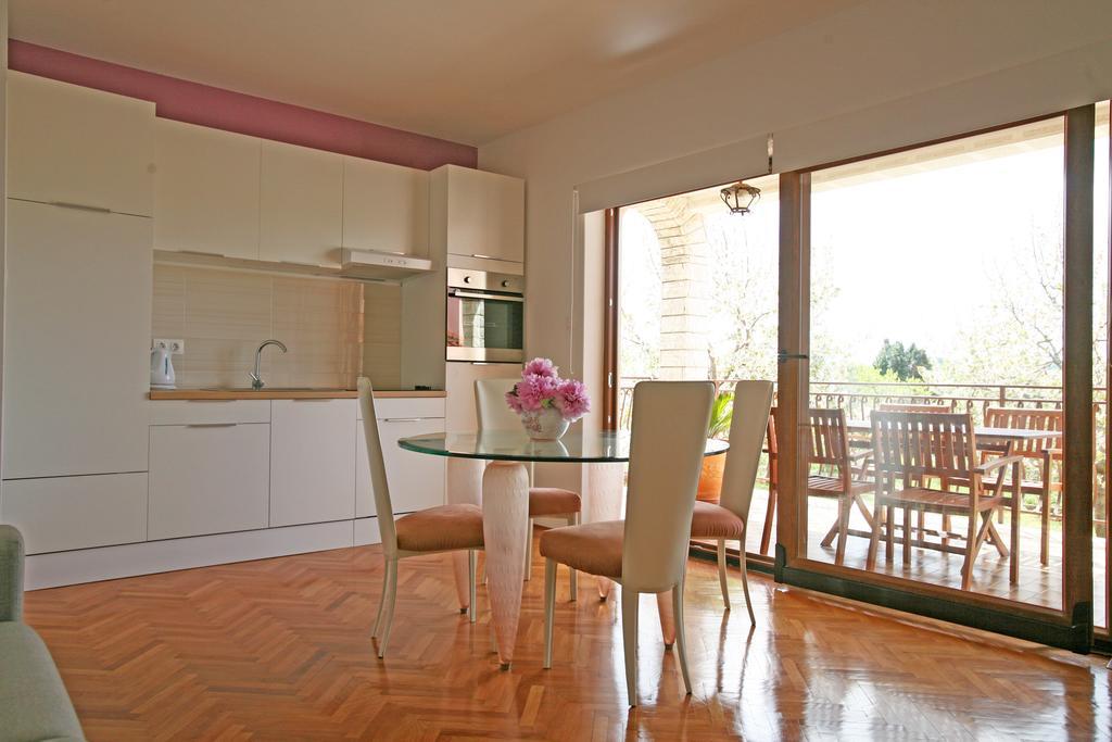 Apartments Maras Poreč Rum bild